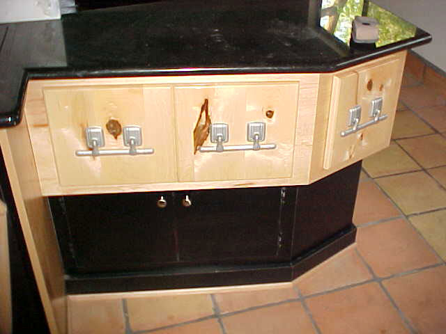 Coffin Breakfast Bar - Drawers Closed